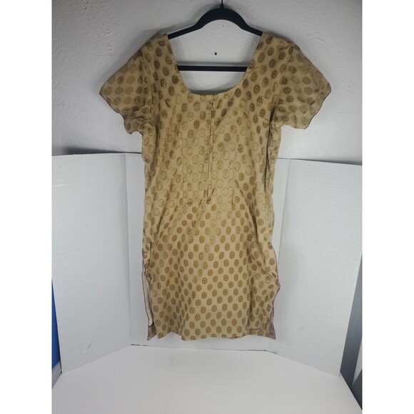 Handmade elegant beige kurta w/ intricate Purple embroidery purple Medium Class - Picture 6 of 6